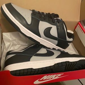 Nike dunk low georgetowns prestige condition